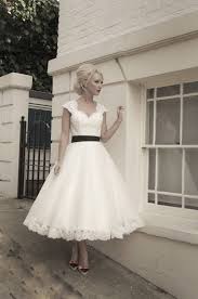 Amazing Short Black And White Wedding Dresses Kathryn Short Calf Length Tulle And Lace Wedding Dress With Lace Bodice And Key Hole Back 50s Style Wedding Dress Wedding Dresses 50s Tea Length Wedding Dress