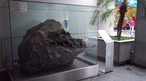 A través de las redes sociales, diferentes personas reportaron la caída de un supuesto meteorito que se pudo ver en comunas de santiago y también en la región del biobío. Meteorito Picture Of Centro Cultural Del Bicentenario Santiago Del Estero Tripadvisor