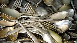 Let sit for about 2 minutes. How To Polish And Clean Tarnished Silver Best Diy Tricks