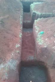 X-এ Joseph Kigotho: "@CWGC digging shed foundations at Tororo cemetery  Uganda. http://t.co/UXI6hOBjoJ"
