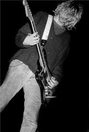 Celebrating the legacy of kurt cobain through photos, videos, lyrics and art with his fans. Kurt Cobain Nirvana Roseland Nyc 1993 Ebet Roberts