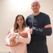 Sonny bill williams and candice warner were caught in an infamous 'toilet tryst' in 2007. All Blacks Star Sonny Bill Williams Holds Traditional Islamic Birth Ceremony For His Son Express Digest