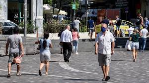 Μέτρα προστασίας για τη νέα καθημερινότητα. Korwnoios Attikh Ena Bhma Prin To Kokkino H Megalyterh Perifereia Giati Miloyn Gia Nea Metra