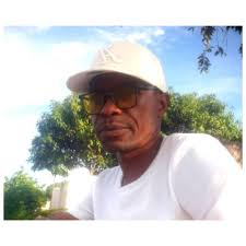 Please stop calling amaXesibe, amaHlubi; amaMpondo, abaThembu and  amaMpodomise as Xhosas. They are not in anyway related. Xhosas are related  to Zulus.