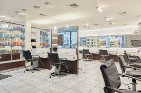 The sassoon range of professional products designed and tested by our international creative team of stylists, colourists and instructors, reflects our relentless pursuit of functional, well designed products. Sassoon Salon London City Hair Salon In St Pauls London Treatwell