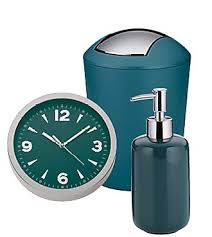 Das badezimmer wird immer moderner wohnlicher und ersetzt auch schon mal den spa besuch. Petrol Im Badezimmer Kela Inspiration