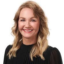 Roxanne Gee's Instagram, Twitter & Facebook