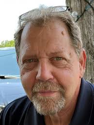 Michael Lickteig's Instagram, Twitter & Facebook