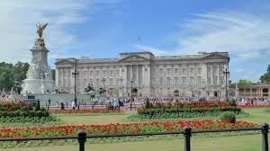 Buckingham palace has served as the official london residence of the uk's sovereigns since 1837 and today is we recommend booking buckingham palace tours ahead of time to secure your spot. Walk Around Buckingham Palace Self Guided London England