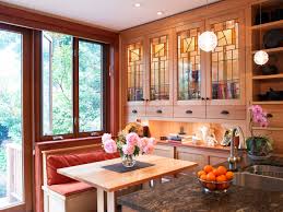 The american craftsman style was a 20th century american offshoot of the british arts and crafts movement, which began as early as the 1860s. Bungalow Interior Houzz