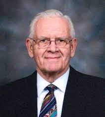 Stanley Mott's Instagram, Twitter & Facebook