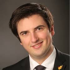 Erik Schnell's Instagram, Twitter & Facebook