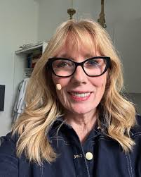 Backstage at St John's Waterloo, getting ready to step out begin a full  days workshop for this beautiful group in London! We're going to do have  some fun and healing today!