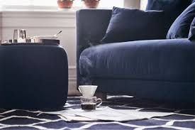 2er Sofa Und Hocker In Dunkelblauem Samtbezug Mit Kissen Ikea Ikea Zuhause Sofa Skandinavisch