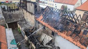 During the 16th and 17th centuries more than 100,000 people in germany were tortured and murdered as a result of being accused of being witches. Wohnhausbrand In Bamberg Ermittler Gehen Von Brandstiftung Aus Br24