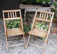 Vintage Pair Of Folding Wood Chairs Weathered By Restyledsevenoaks 80 00 Wooden Garden Chairs Garden Chairs Garden Chairs Design
