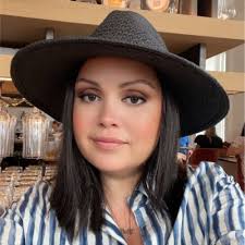 kendrascott #lovemyjob #bestcompanytoworkfor #nowhiring #leadership…