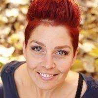 Karen Korff's Instagram, Twitter & Facebook