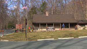Known formally as the naval support facility thurmont, camp david is the president's country residence. Trump Escapes Washington Isolation For Camp David Cnnpolitics