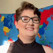 We want to give a special welcome to The Baddour Center's two new interns,  V and Anne Jordan! 👋🏼 Our new music therapist V is in the last semester  of the music