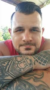 Promote with Ian Curro (@ian_pat_rick)