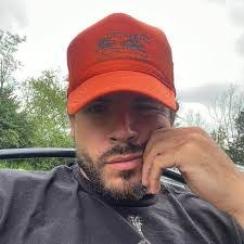 Daniel Cain's Instagram, Twitter & Facebook