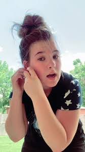 Lilly Rivers's Instagram, Twitter & Facebook