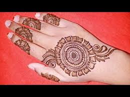 Complicated and intricate patterns, as well as simple and elegant patterns, can be used to fill full front arms. Ramzan Eid Special Mehendi Design Beautiful And Easy Mehndi Patches For Back Hand Henna Design Youtube