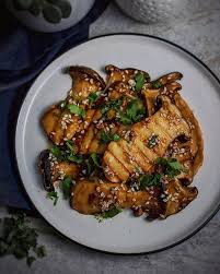 Grilled King Oyster Mushrooms I Thought This Grandest Of Fungi Looked So Good I Just Had To Take A Picture Before Tu Food Real Food Recipes Vegetarian Recipes