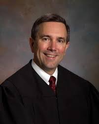 Incumbent Marshall County Judge Howard Hawk to run as an independent