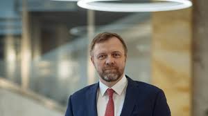 Banken, handelsbeziehungen, wirecard diskutieren sie mit jan juchelka, ceo der komerční banka, der führenden und größten. Je Doba Slucovani Konkurence Se Nebojim Navic U Nas Muze Urychlit Modernizaci Rika Sef Komercni Banky Hospodarske Noviny Ihned Cz