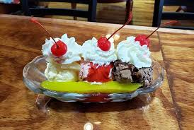 Stefanie giesinger edition ein eis für alle, ein eis, das großes bewegen kann. Banana Split Eis Mit Gewurzgurke Statt Banane