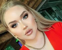 Career i grew up in the netherlands, in a small little town. Nikkietutorials 19 Facts About Youtuber Nikkie De Jager You Need To Know Popbuzz