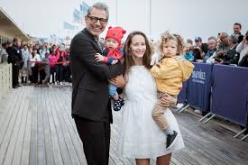 From 1980 to 1985, goldblum was married to patricia gaul, with whom he appeared in silverado (1985). Jeff Goldblum Keeps Extrapolating Regarding His Age As A Dad People Com