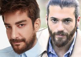Enis arıkan, bu akşam ekrana gelecek olan beyaz show'un konukları arasında yer alıyor. Enis Arikan Dan Can Yaman A Gonderme