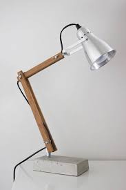 Industrial Style Desk Lamp With Ikea Fas Lampe En Beton Bricolage Bois Lampe Style Industriel