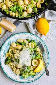 Orecchiette with Broccoli and Lemon - Hey Nutrition Lady