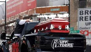 His family and friends all gathered at brooklyn's barclays center to send him home. Chlsr7ndtaemfm
