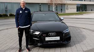 Les Bolides Audi Qui Ont Ete Offerts Aux Joueurs Du Real Madrid Video Dailymotion