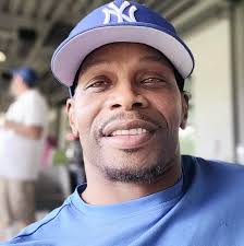 BREAKING: The Yankees will enter the postseason as the 1st AL Wild Card and  play the Boston Red Sox in a best-of-three Wild Card series at Yankee  Stadium. It begins Tuesday night.