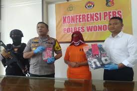 Setiap perhiasan memiliki harga yang berbeda. Pura Pura Beli Perempuan Sukoharjo Ini Ternyata Nyolong Emas Di Wonogiri