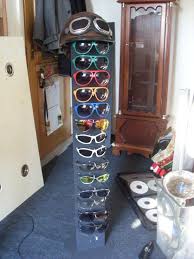 You could even use a smaller gauge thread and make sunglass holders. Sunglasses Rack 8 Steps With Pictures Instructables