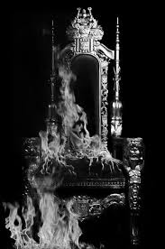 Black And White Crown Aesthetic Pin By Winter Hopes On Snow Jades Moodboards Queen Aesthetic Crown Aesthetic Dark Aesthetic