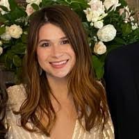 Elise Farnum's Instagram, Twitter & Facebook