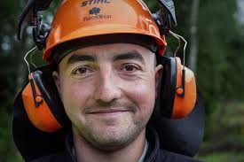 Ukrainska skogsarbetare i Dalsland vill inte bli soldater: ”Vi hjälper våra  vänner som slåss”