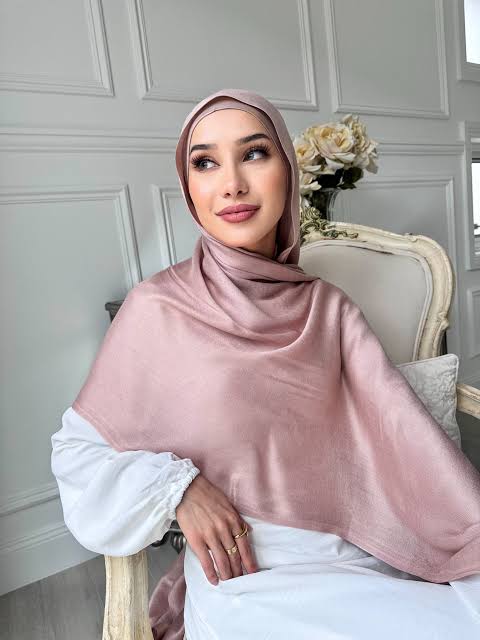 Buy Hijab Scarves & Accessories Online | Urban Culture