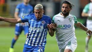 Sol bek mevkisinde forma giyen genç oyuncu, bir süredir bazı kulüplerin radarında yer alıyordu. Besiktas In Yeni Transferi Umut Meras Kimdir Umut Meras Hangi Mevkide Oynuyor