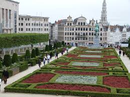 4.8 out of 5 stars. 10 Raisons De Choisir La Belgique Nomade