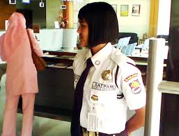 Tapi kayaknya doi pake celana pendek baju kaos deh. Nurhayati Wanita Lembut Nan Gagah Di Kesatuan Keamanan Harapan Rakyat Online