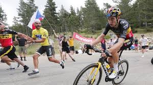 #cyclinglegend more videos on instagram Tour De France Wout Van Aert Ist Der Dominator Am Mont Ventoux Der Spiegel